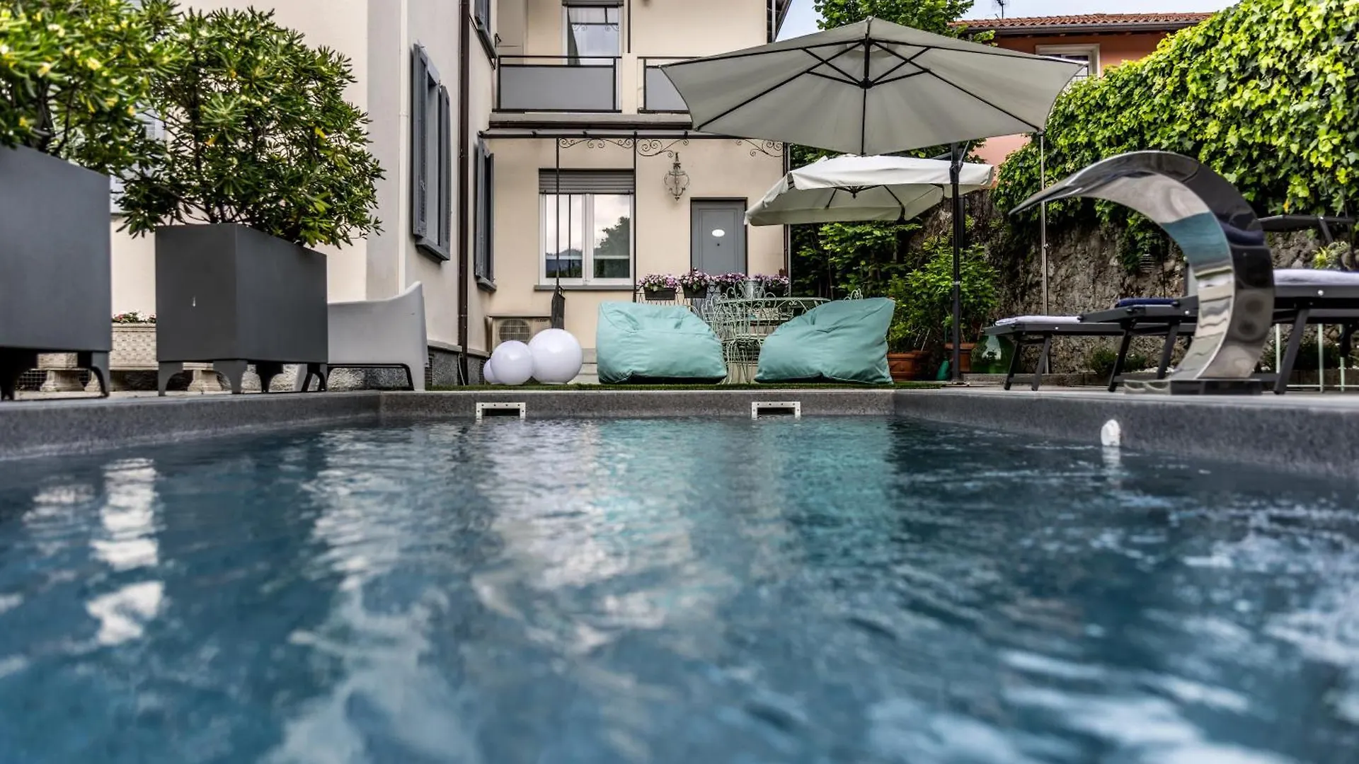 Maji Como Lake Apartment マンデッロ・デル・ラーリオ 0*,  イタリア